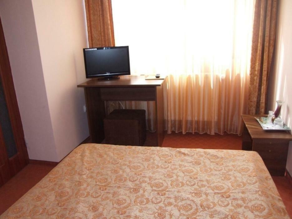Plaisir Hotel Ploieşti Værelse billede