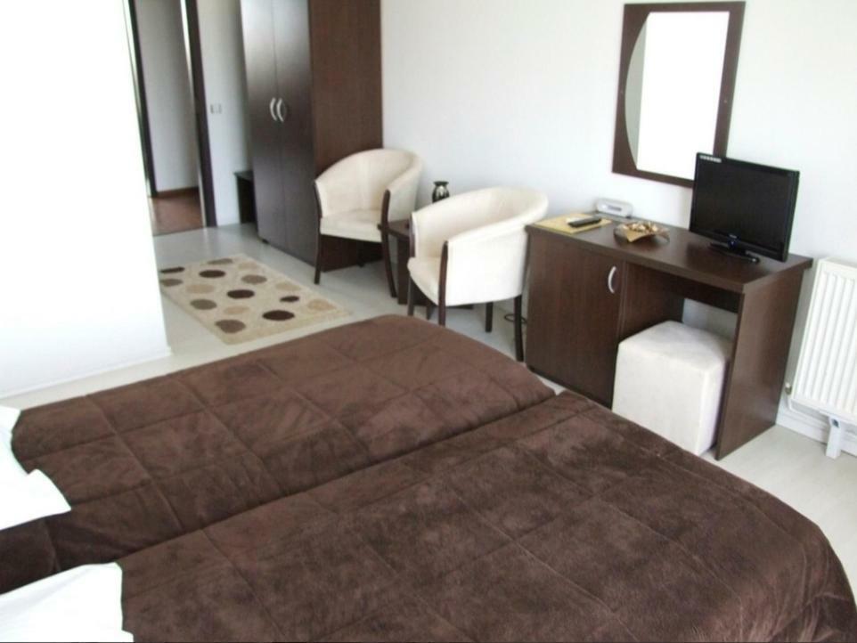 Plaisir Hotel Ploieşti Eksteriør billede