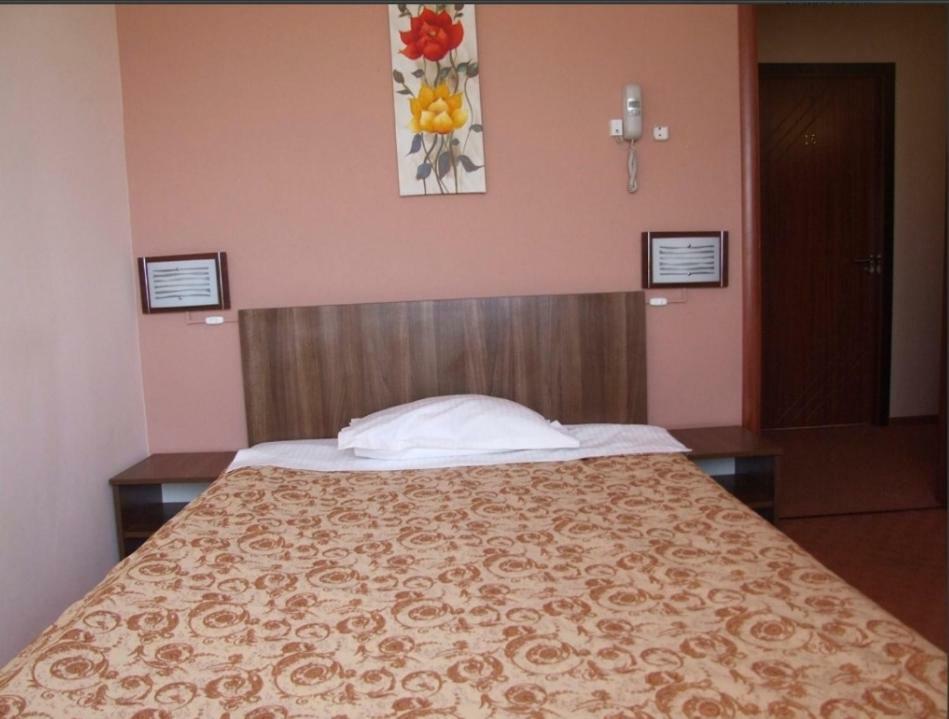 Plaisir Hotel Ploieşti Eksteriør billede