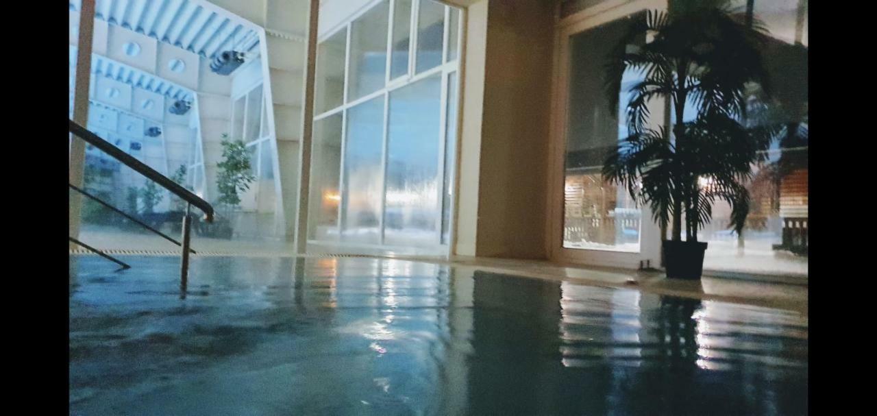 Plaisir Hotel Ploieşti Eksteriør billede